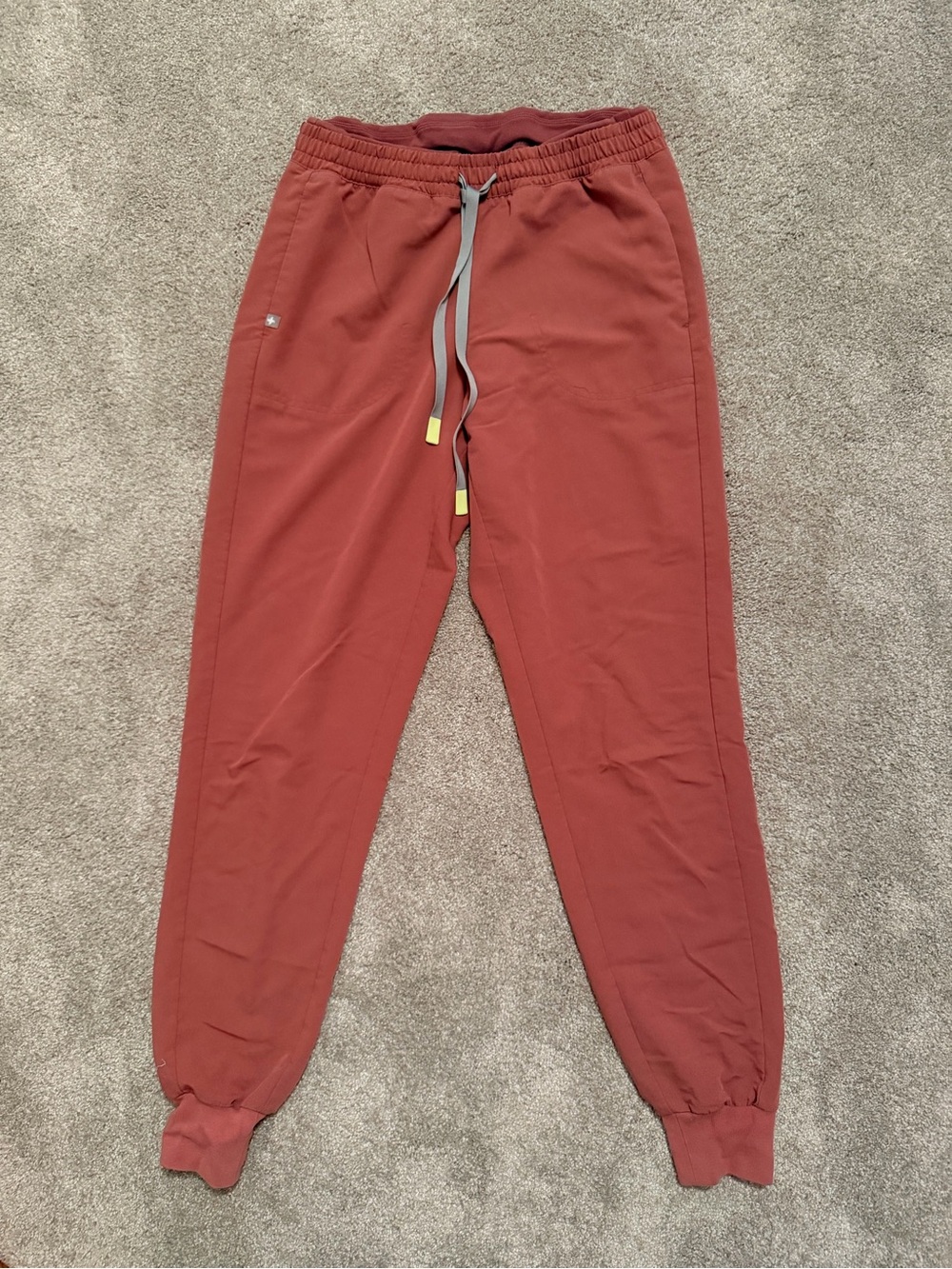 Women’s FIGS Mari - tall skinny jogger scrub bottoms.